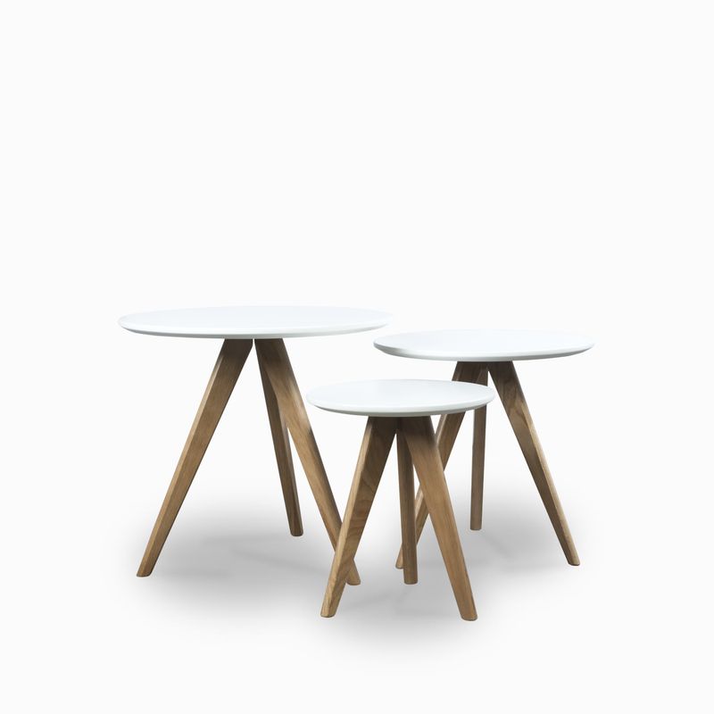 Set x tres mesas century blanca y madera