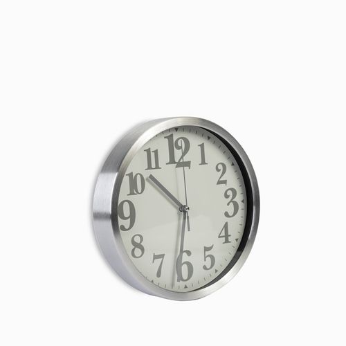 Reloj de pared plateado 22.5