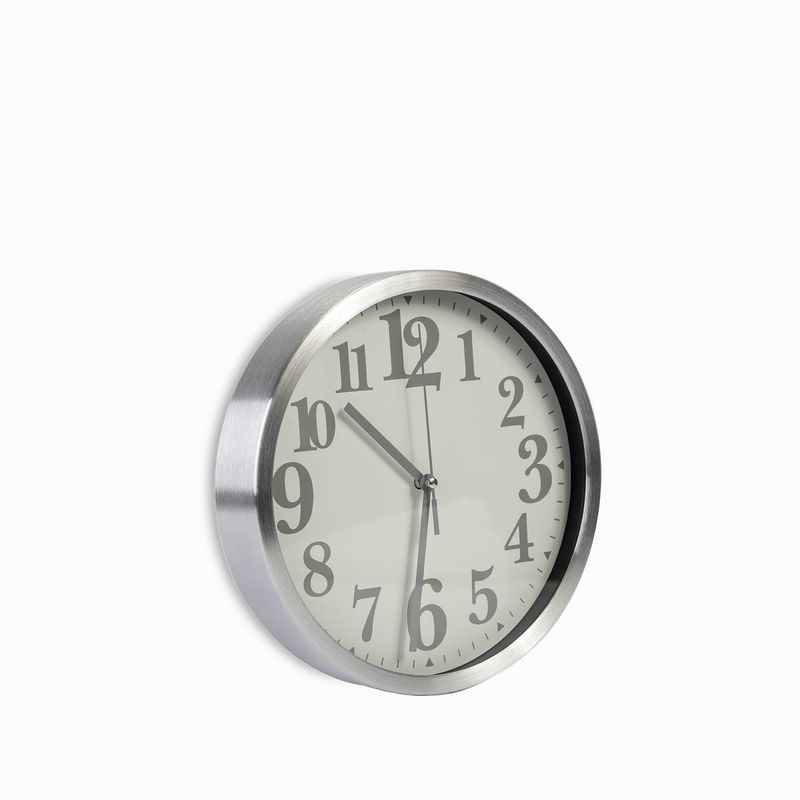 Reloj-de-pared-plateado-22.5