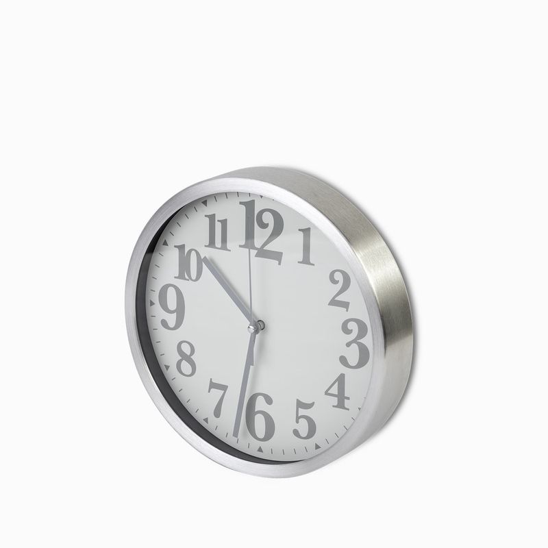 Reloj-de-pared-plateado-22.5