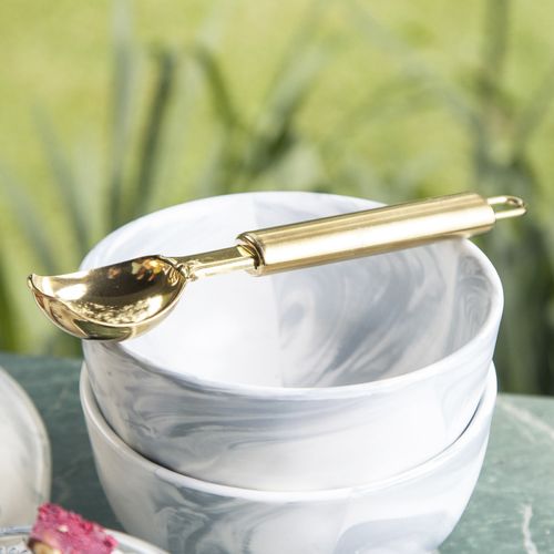 Cuchara para helado dorado