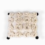 Cojin-pompones-beige-45x45cm