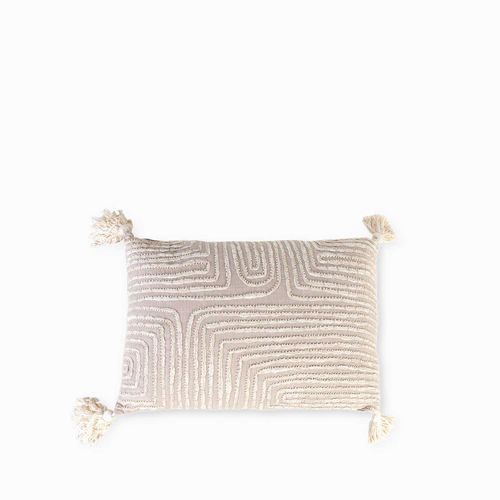 Cojin esquinas beige 35x50cm