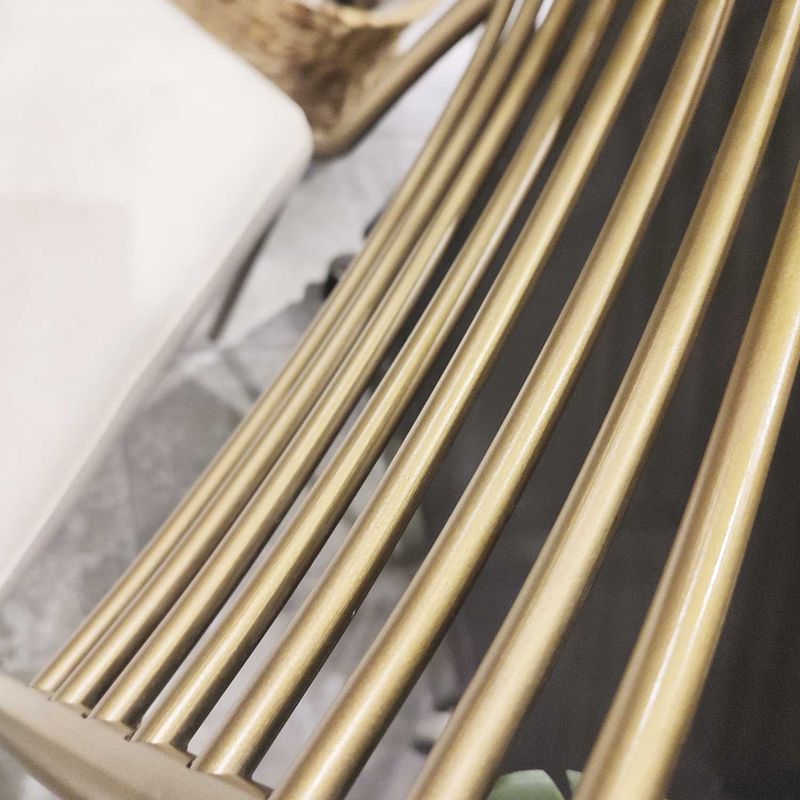 Silla-Lineas-Doradas-en-lino-beige