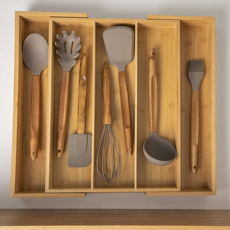 Caja-para-utensilios-en-bambu-expandible