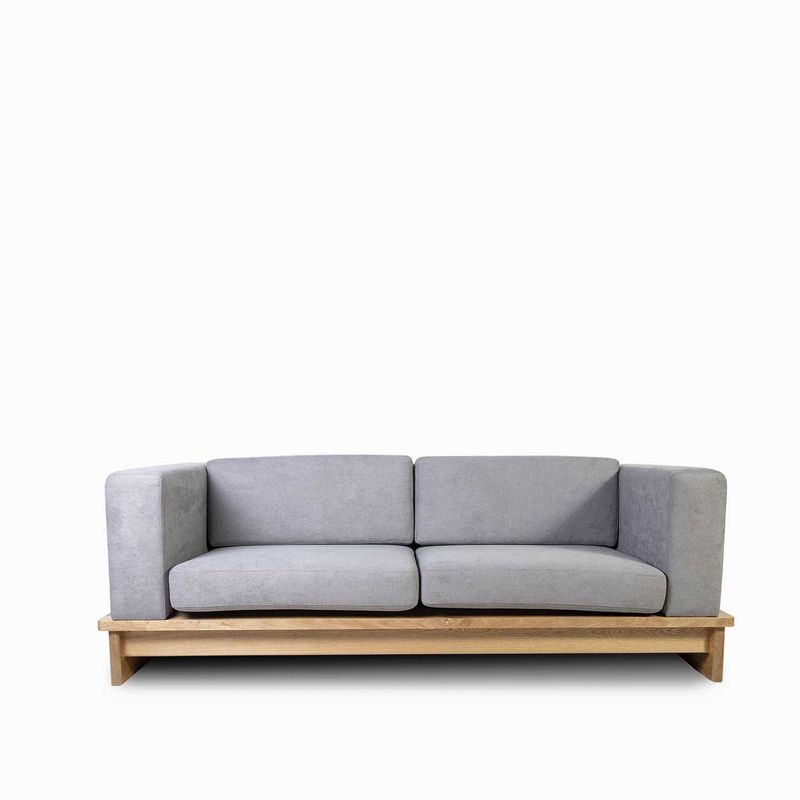 Sofa-base-madera-gris