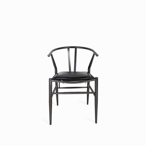 Silla luna cuero negra pata negra