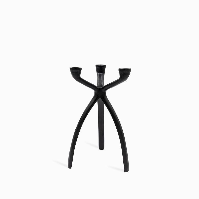 Candelabro-tripo-18x30.5cm