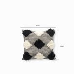 Cojin--pompones-beige-y-negro-45x45cm