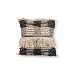 Cojin-negro-con-flecos-beige-45x45cm