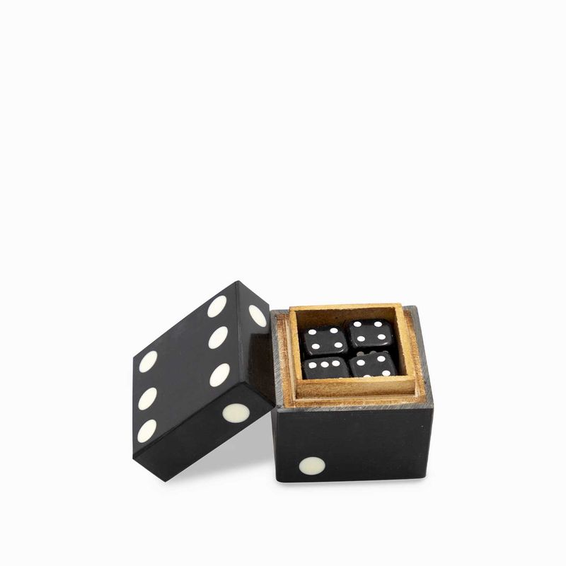 Caja-dado-negra