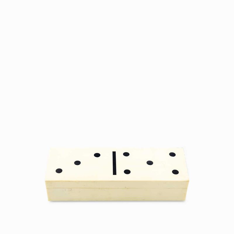Juego-domino-blanco-y-negro