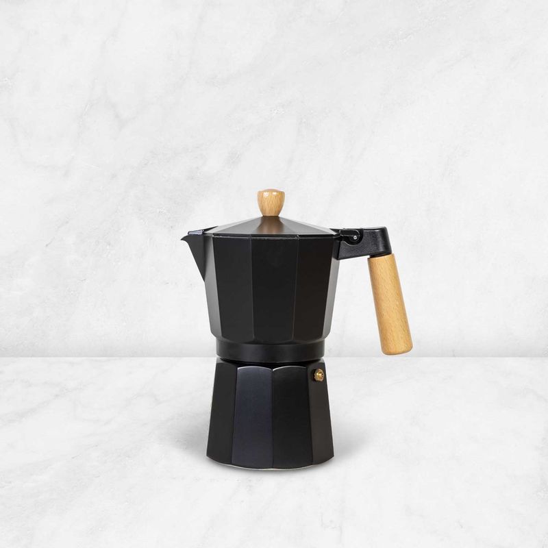 Cafetera-Moka-9-tazas-negra-mango-en-madera