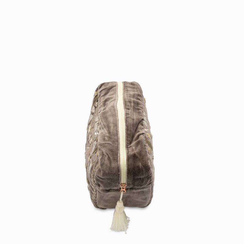 Bolsa-gris-flores-bordadas