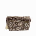Bolsa-gris-flores-bordadas