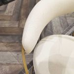 Silla-Arco-dorado-en-lino-beige
