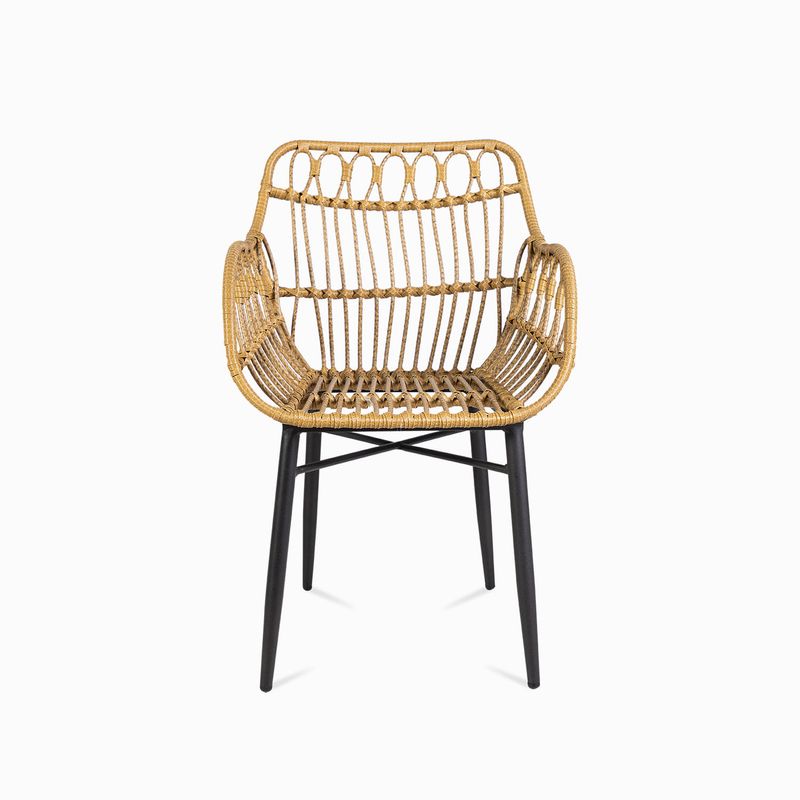 Silla-de-comedor-en-rattan-ovalada