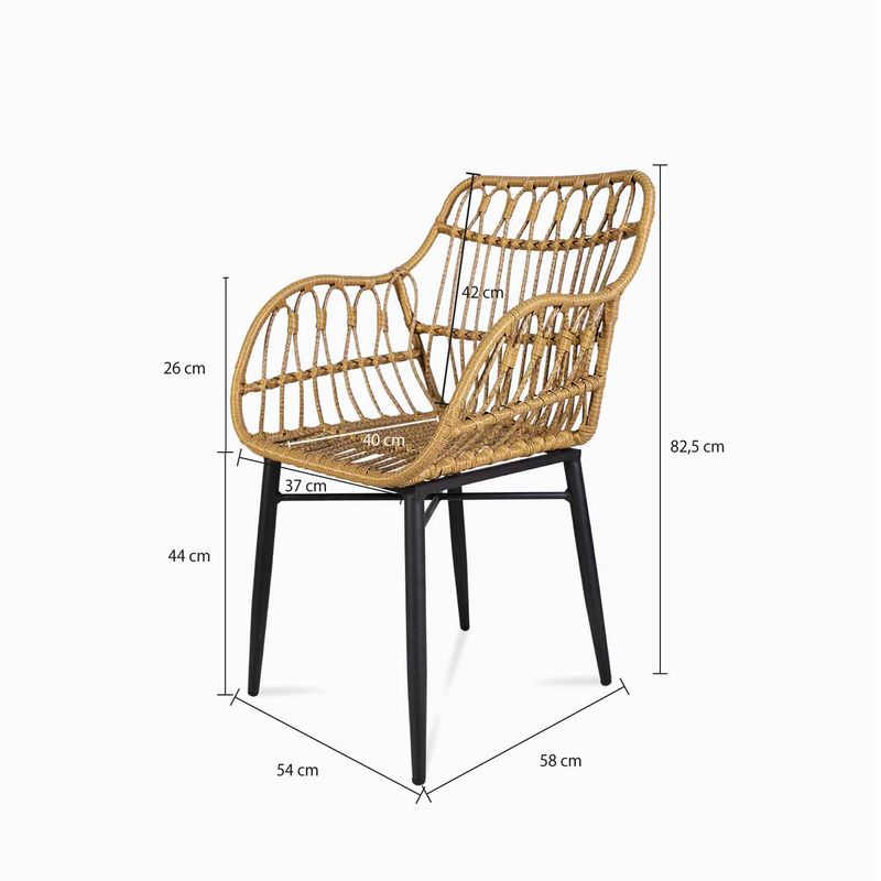 Silla-de-comedor-en-rattan-ovalada
