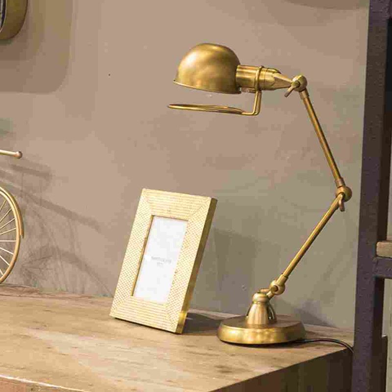 Lampara-mesa-brass
