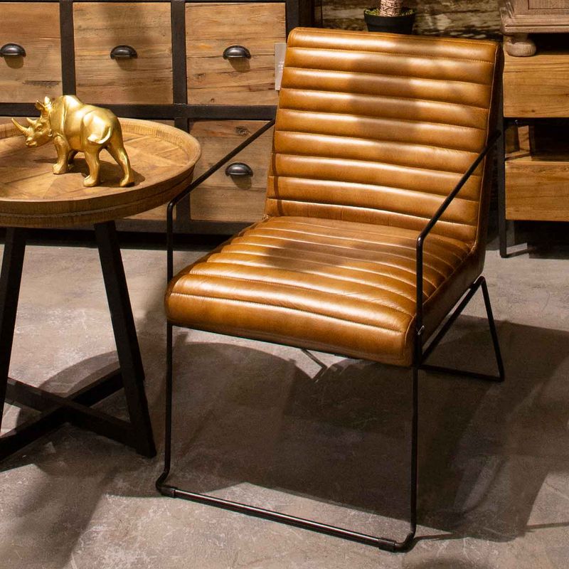 Silla-lineas-hierro-y-cuero-80x54x72-cm