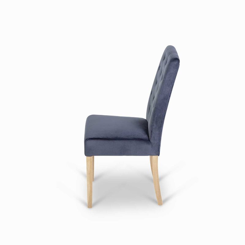 Silla-de-comedor-con-espaldar-alto-capitoneado-velvet-azul