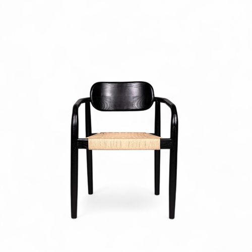 Silla de comedor Lucinda espaldar redondo negra