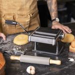Maquina-de-pasta-negra