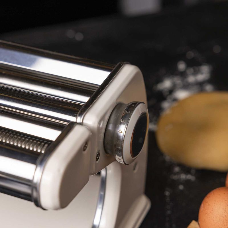 Maquina-de-pasta-crema
