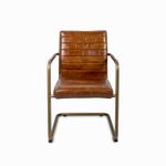 Silla-Cuero-brazos-metal-miel