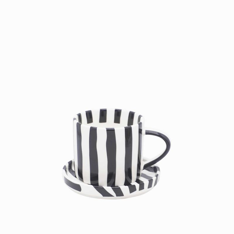 Pocillo-y-plato-lineas-negro