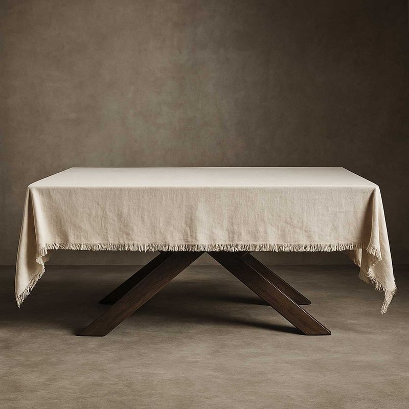 Mantel-para-mesa-flecos-beige-140x240cm