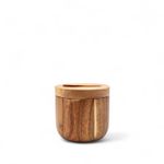 Recipiente-para-especias-en-acacia-con-cuchara